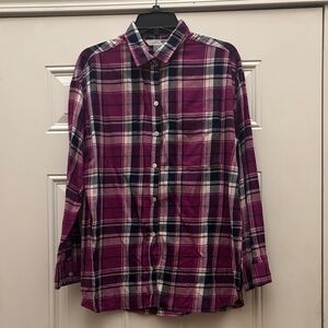 Old Navy women's Button-Down in Purple Plaid size large